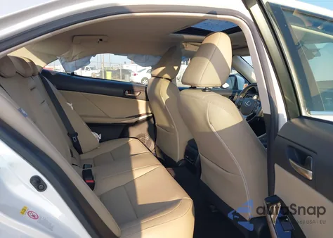 2019 Lexus Is 300 из США, поврежденный, VIN JTHBA1D27K5085656